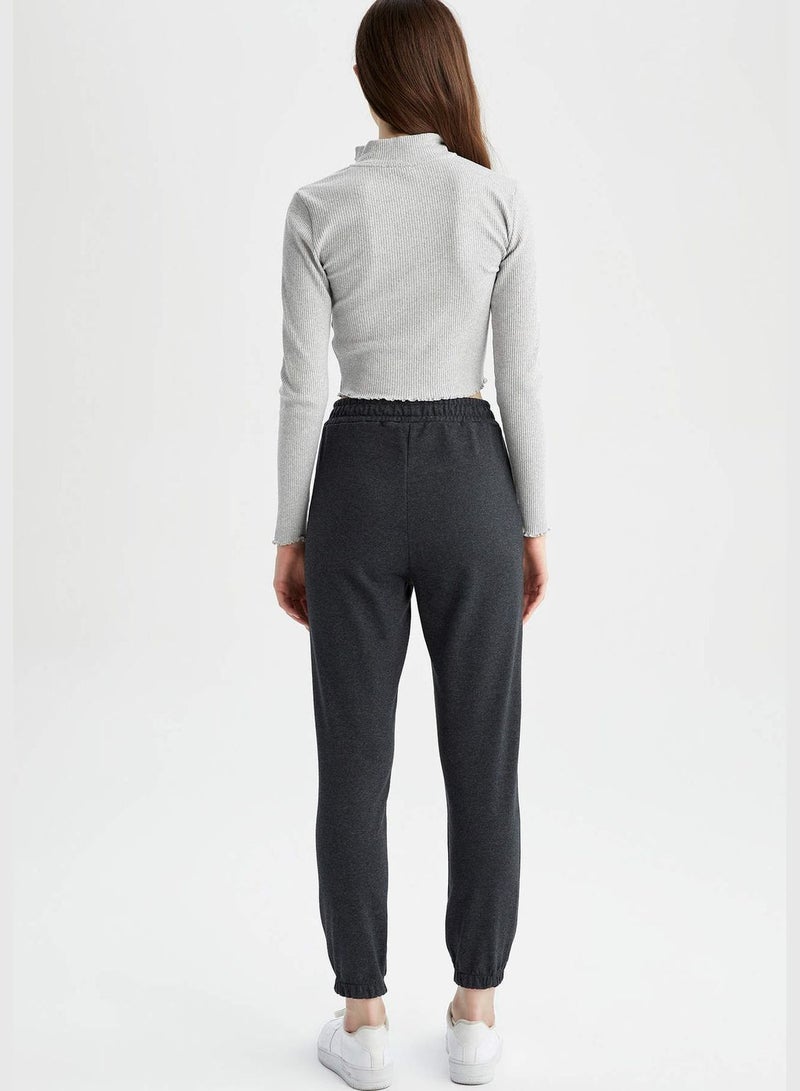 Woman Knitted Trousers