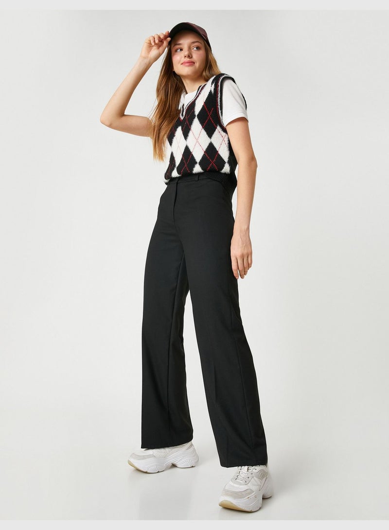 Basic Straight Leg Button Detail Trousers