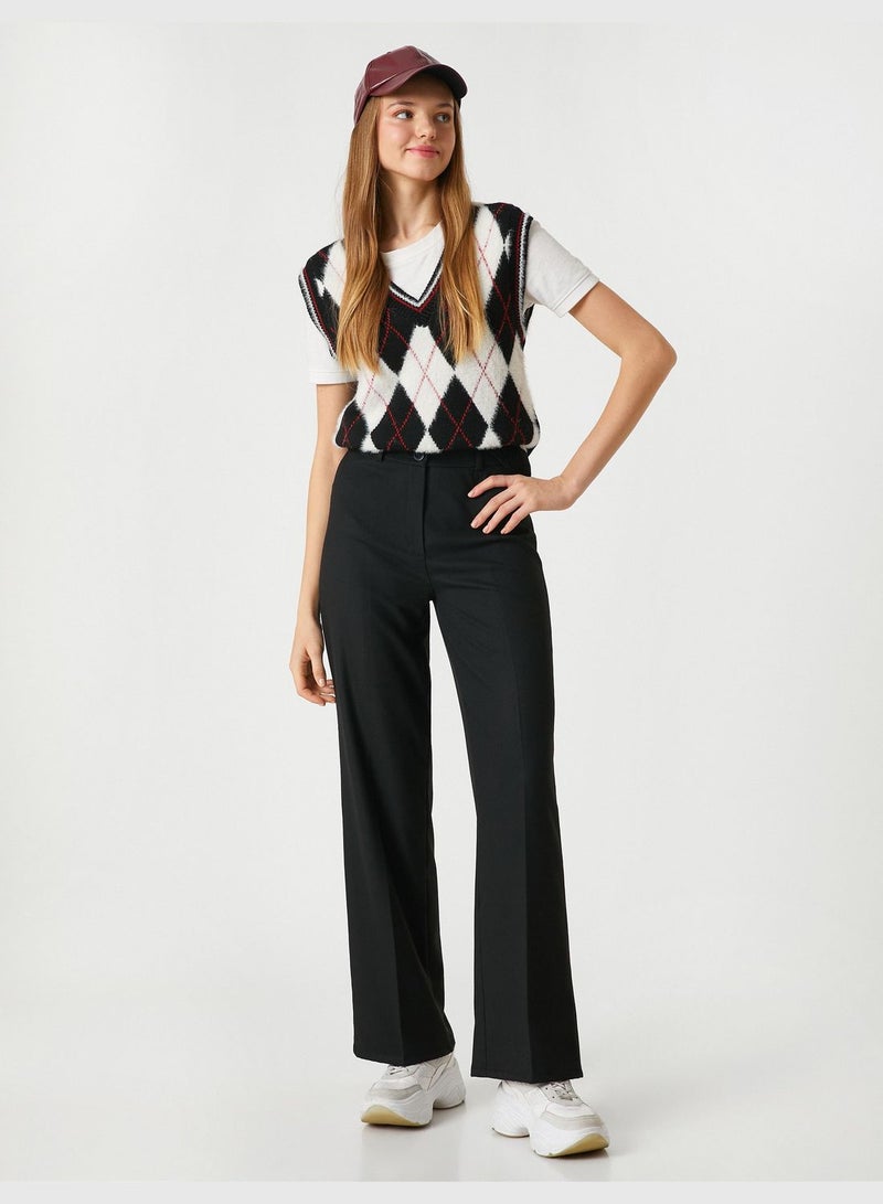 Basic Straight Leg Button Detail Trousers