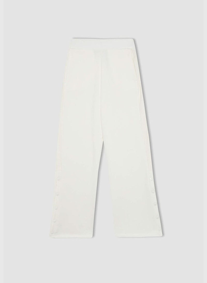 Woman Wide Leg Knitted Trousers