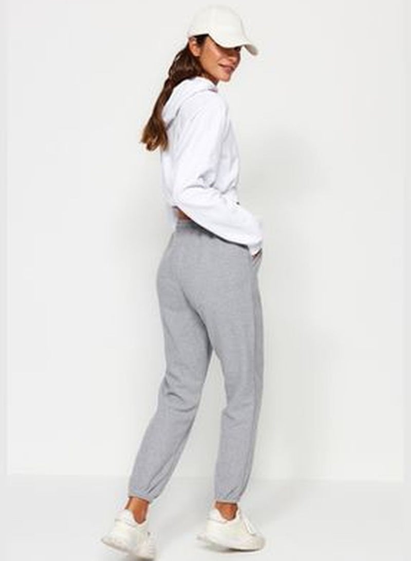 Gray Thessaloniki. Comfortable fit. Pocket Sportswear Sweatpants TWOAW21EA0168.