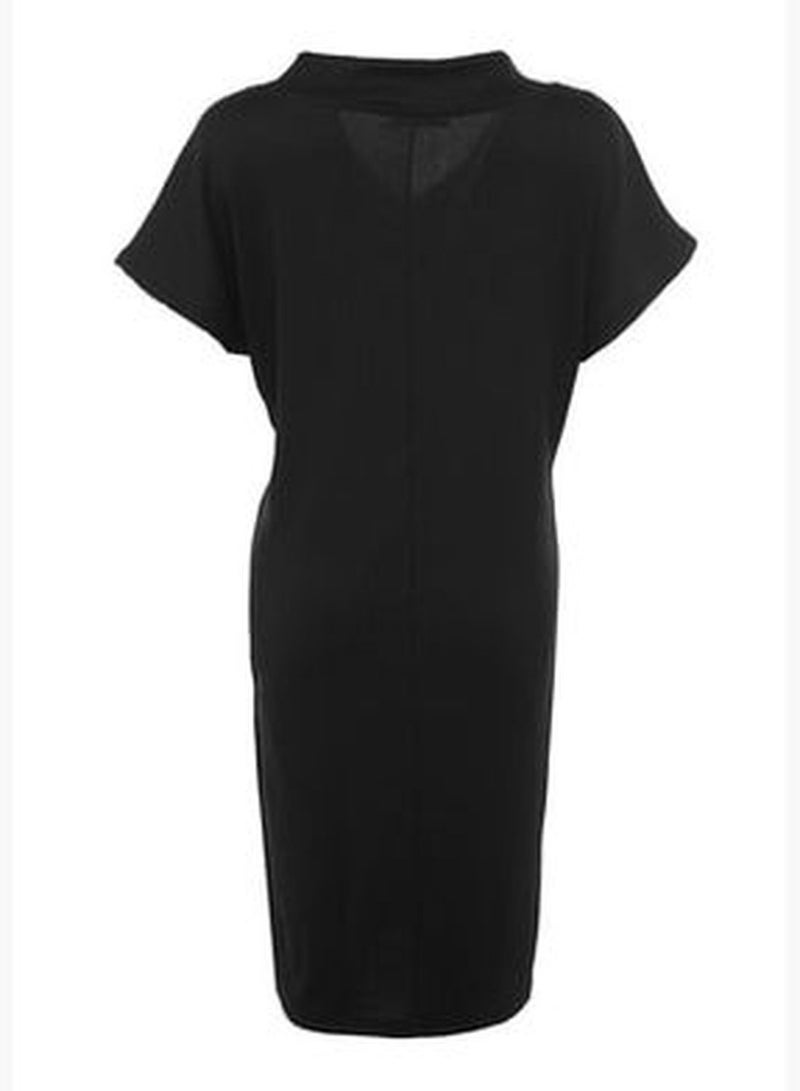 Black Straight Cut Knitted Dress