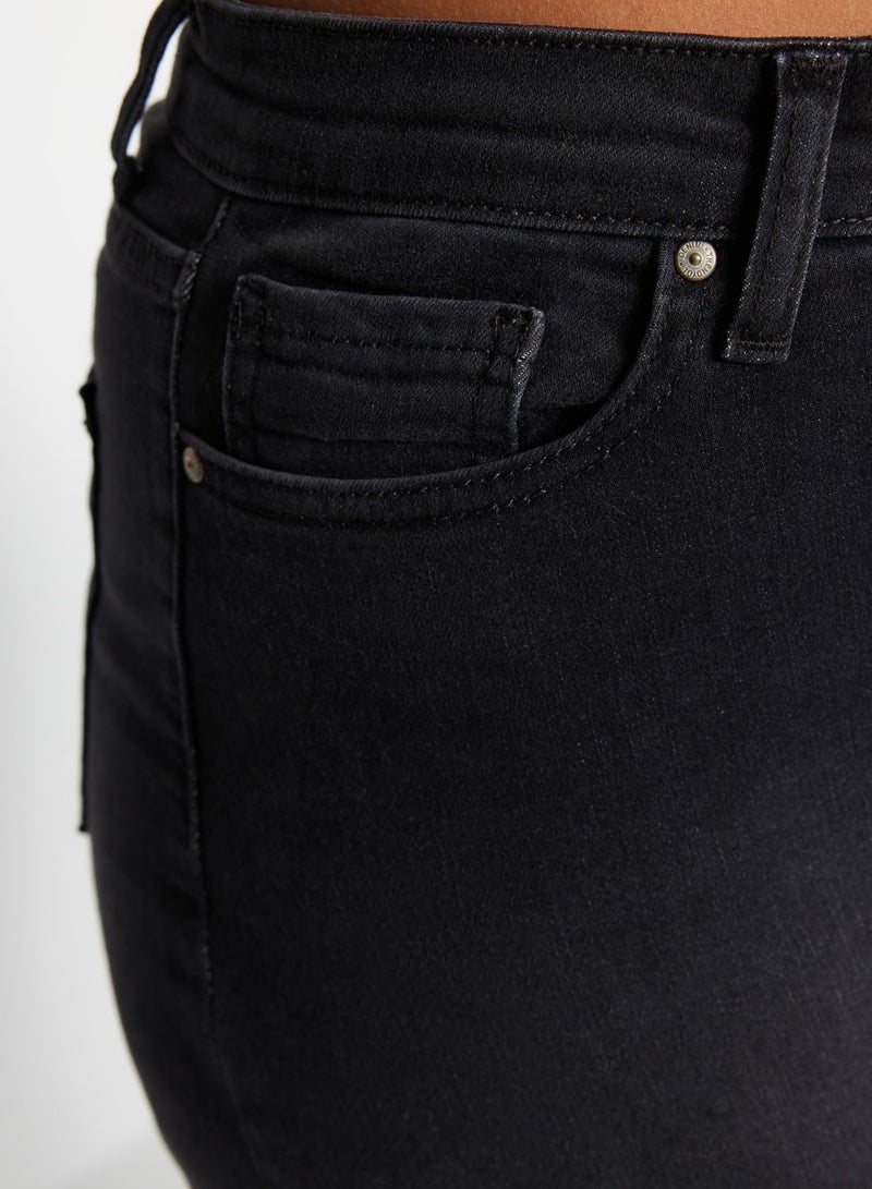 Front Button Detail Skinny Jeans