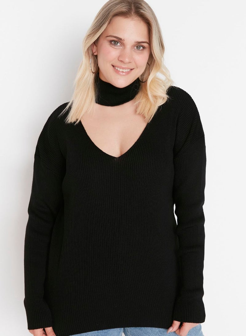 Choker Neck Knitted Sweater