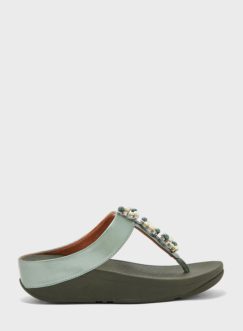 Fino Pearl Chain Toe Post Wedge Sandals