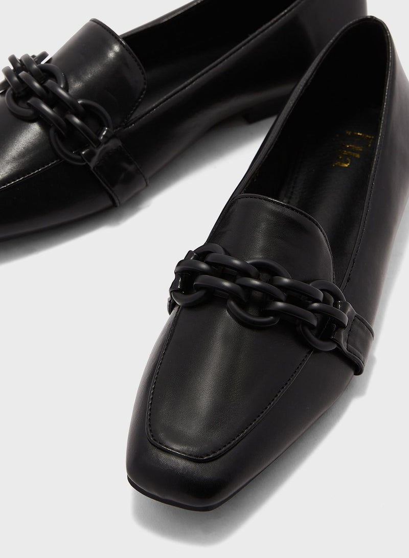 Tonal Chain Square Toe Loafer Black