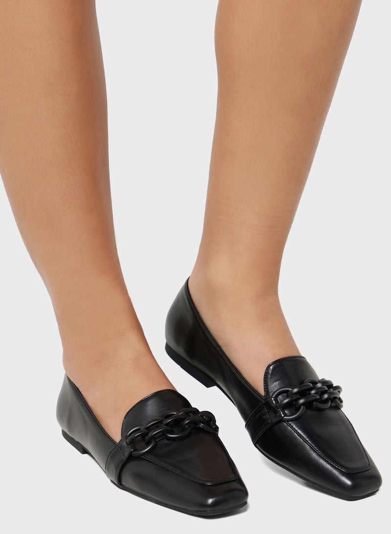 Tonal Chain Square Toe Loafer Black