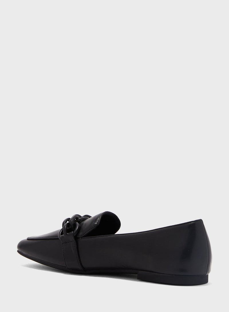 Tonal Chain Square Toe Loafer Black