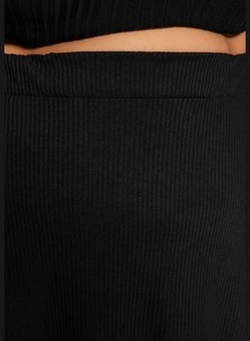 Black Asymmetrical Knitted Skirt TBBSS22ET0253