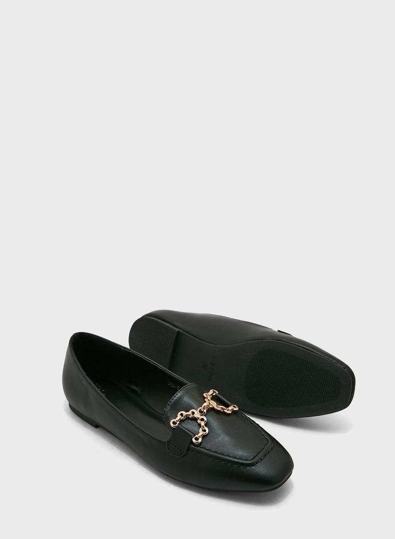 Link Detail Horsebit Loafer