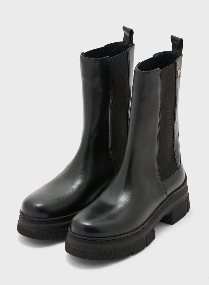Essential Chelsea Ankle Boots