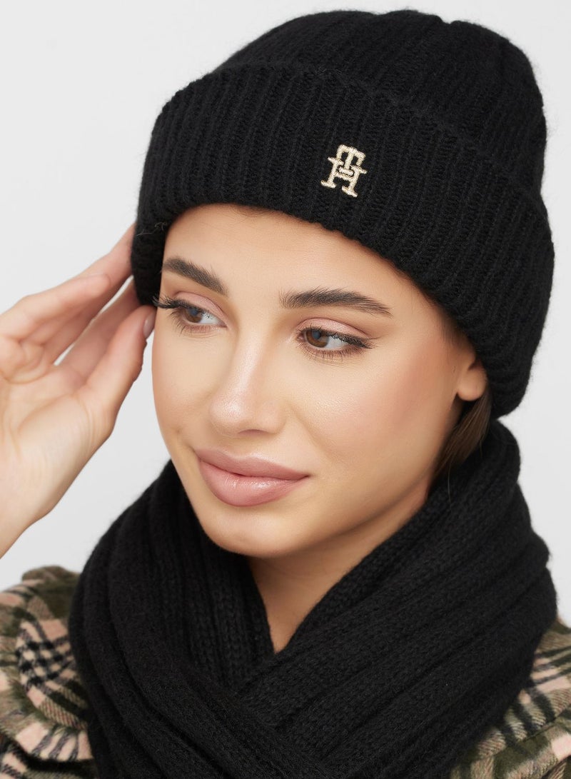 Logo Beanie & Scarves Set