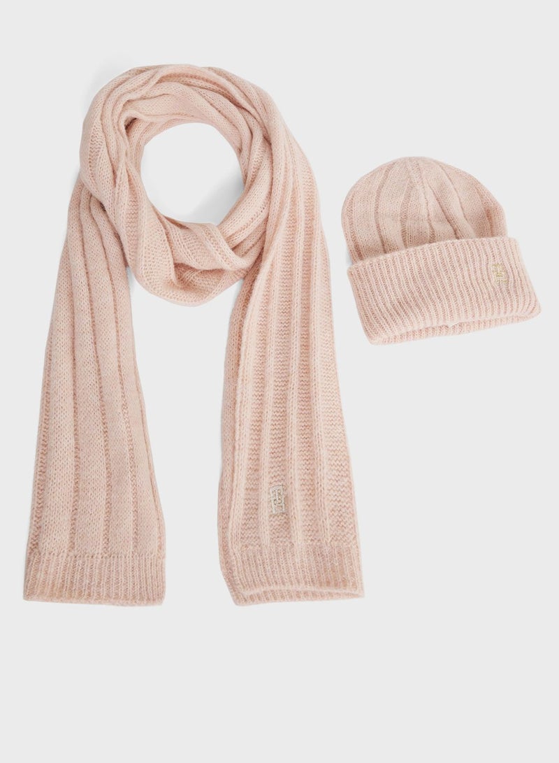 Logo Beanie & Scarves Set