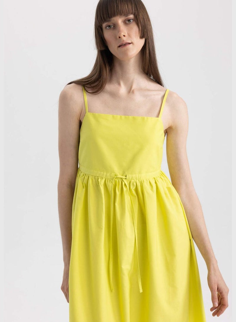 Woman Square Neck Short Sleeve Woven Dress