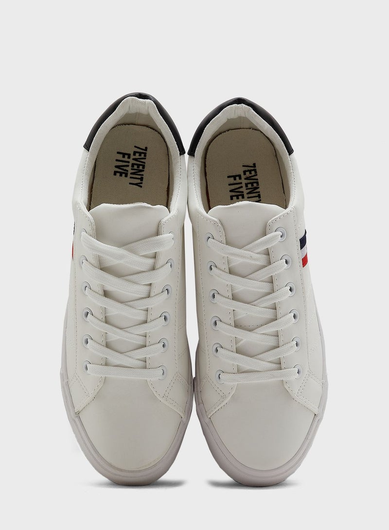 Casual Sneakers