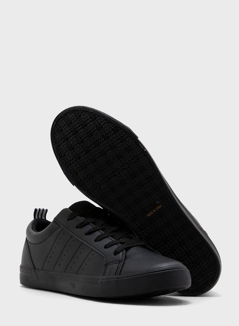 Casual Sneakers