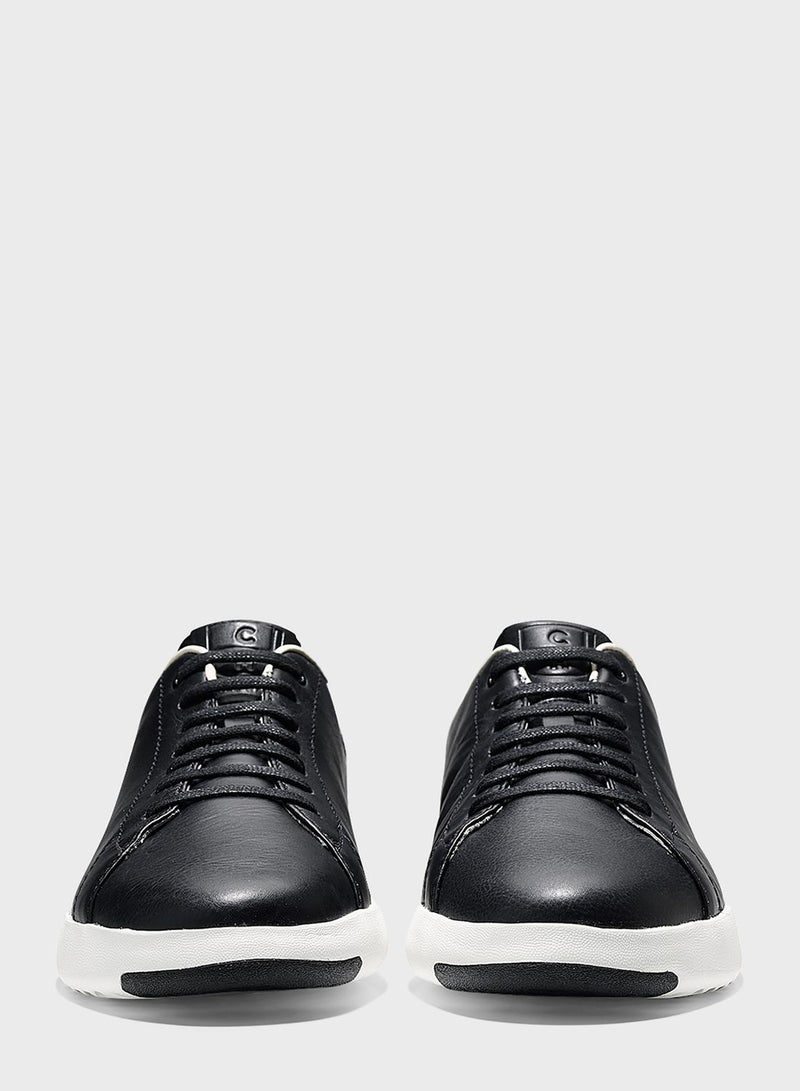 Casual Low Top Sneakers