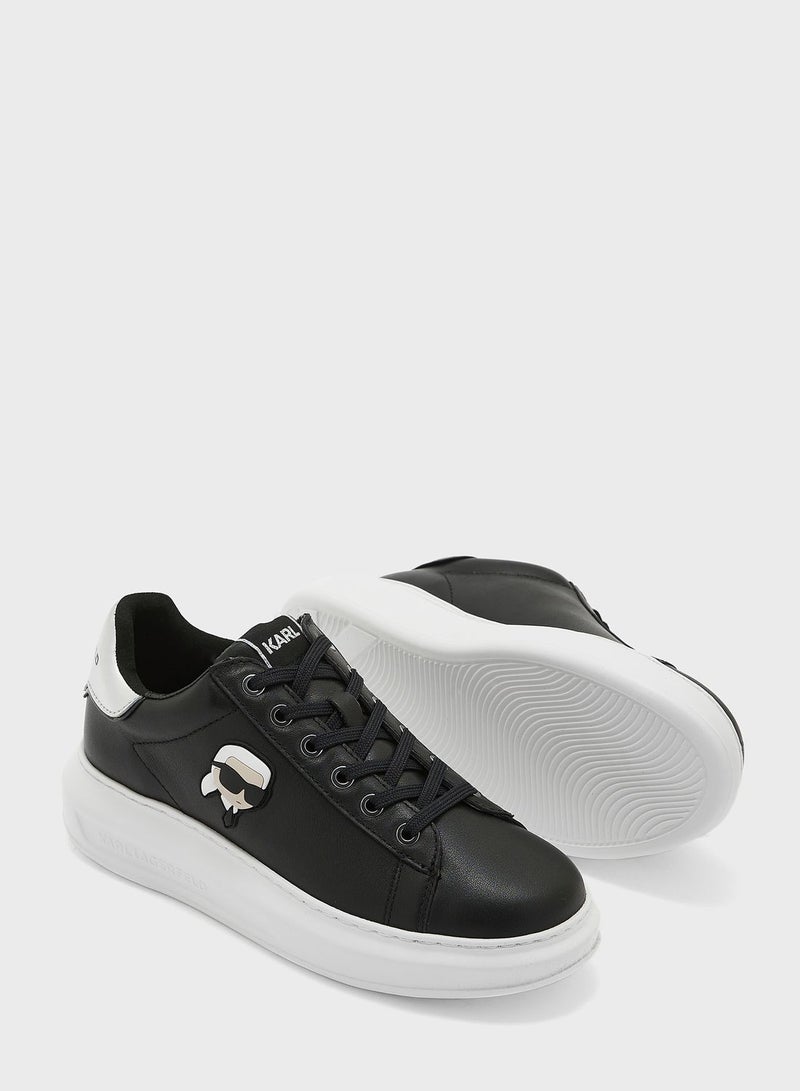 Kapri Low-Top Sneakers