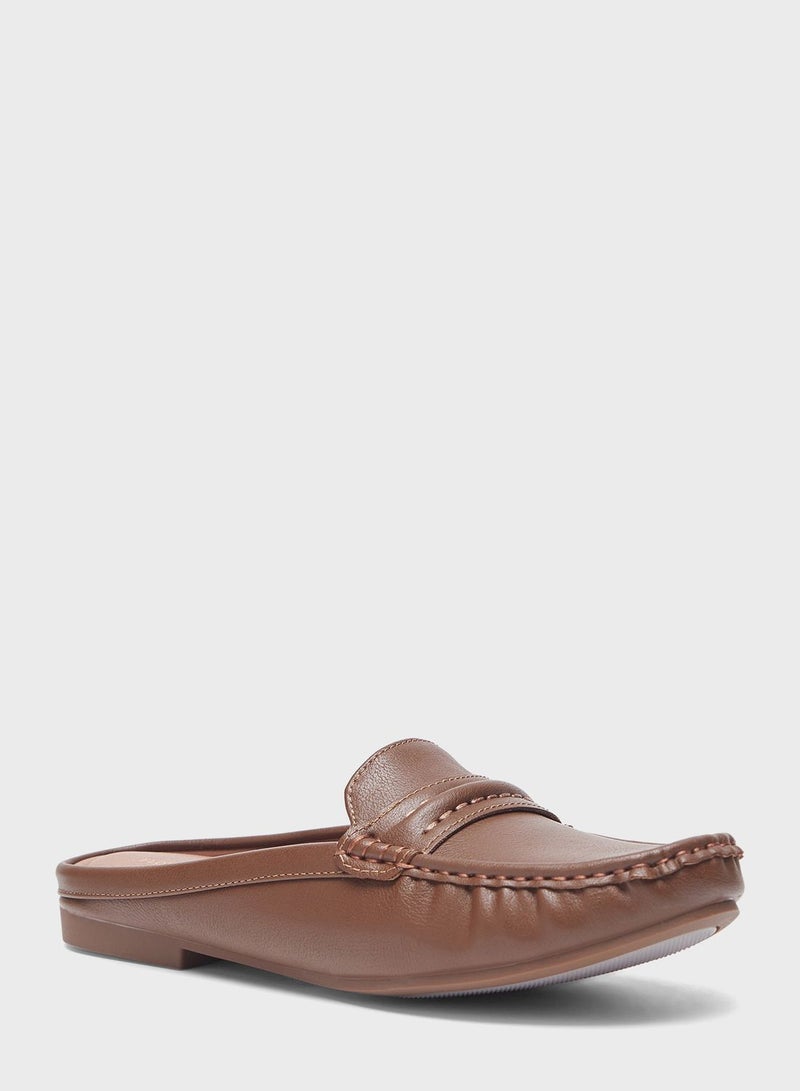 Essential Flat Moccasins