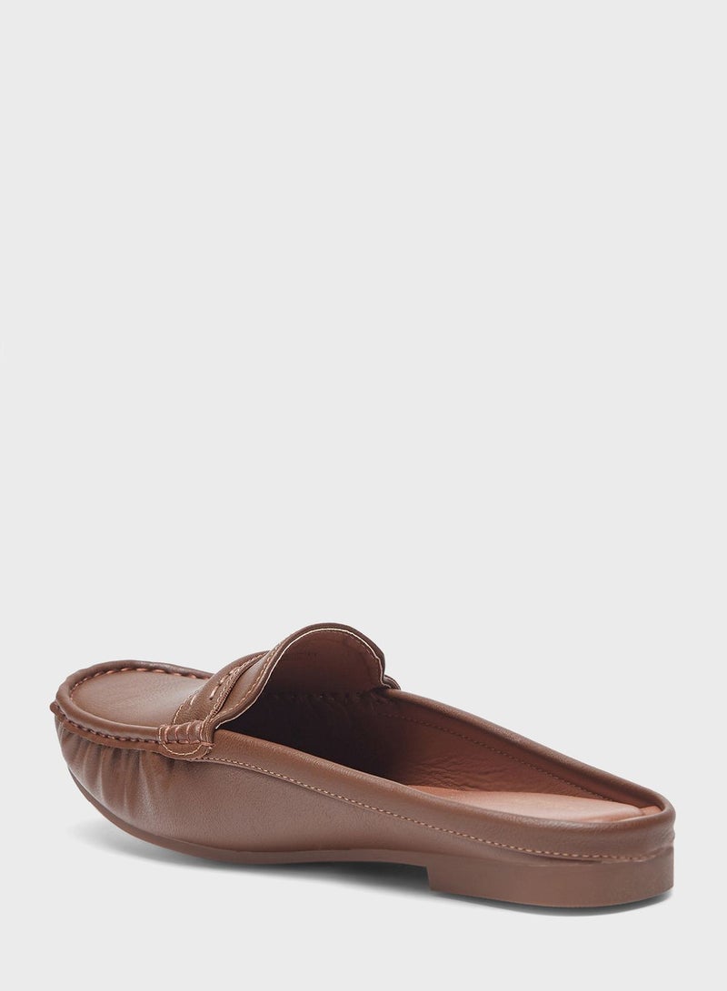 Essential Flat Moccasins