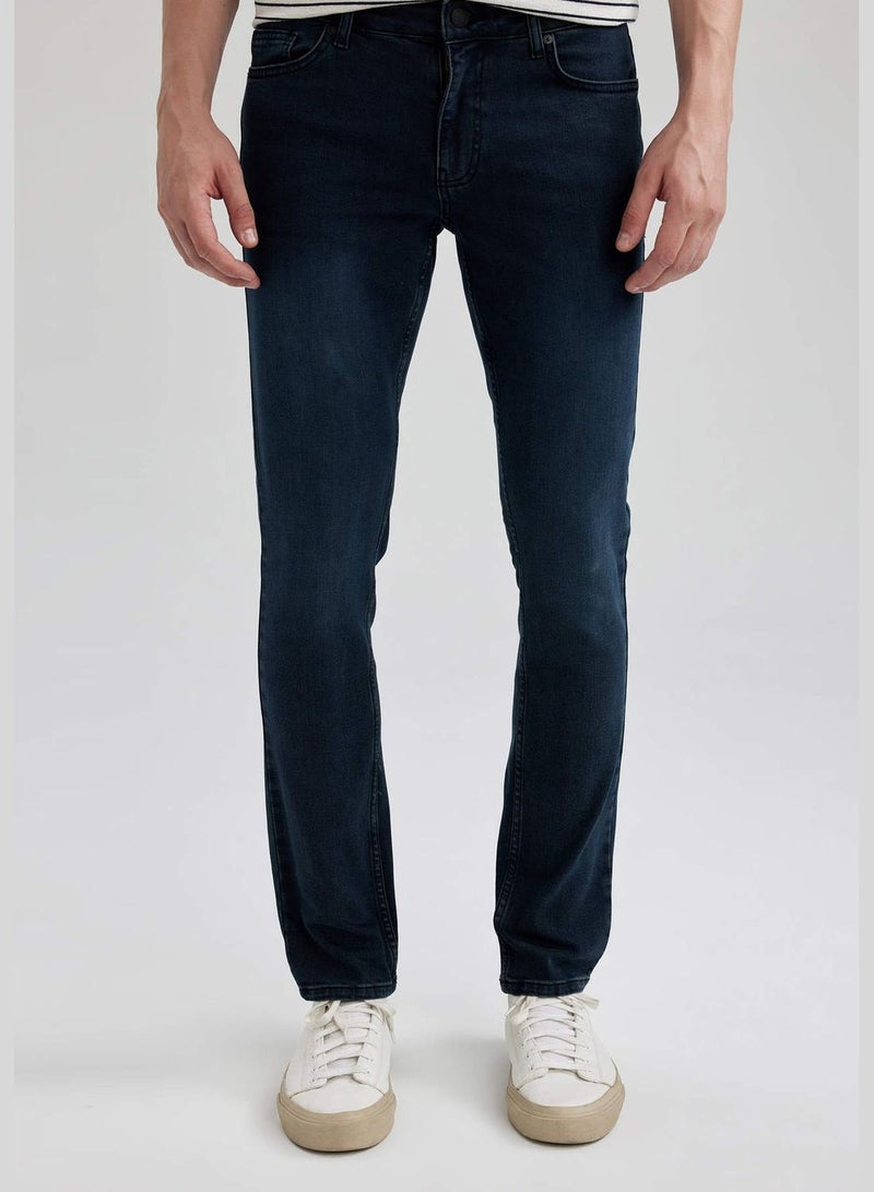 Pedro Slim Fit Jeans