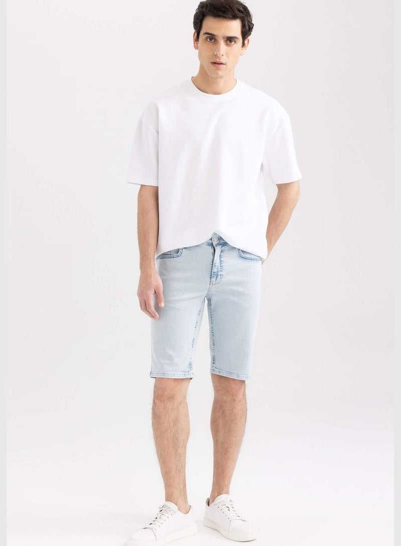 Man Skinny Fit Denim Bermuda