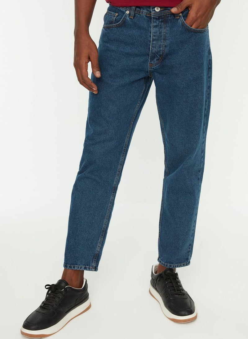 Light Wash Straight Fit Jeans