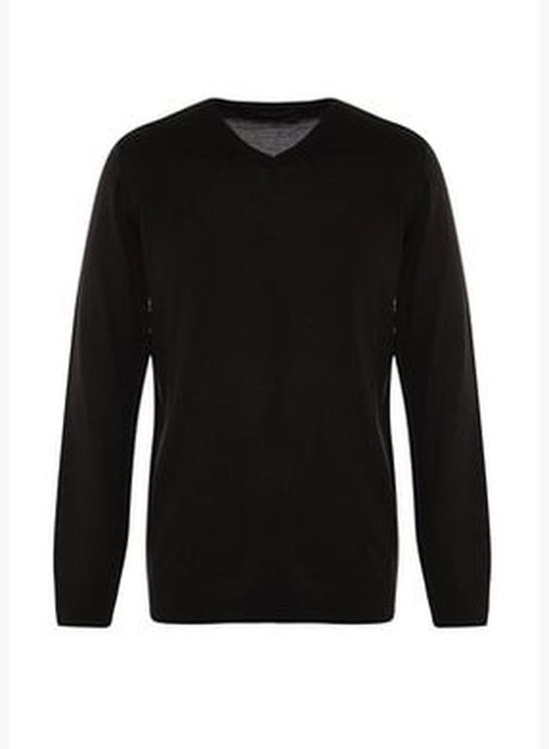 Black Men's Slim Fit V-Neck Basic Sweater TMNAW21KZ0757