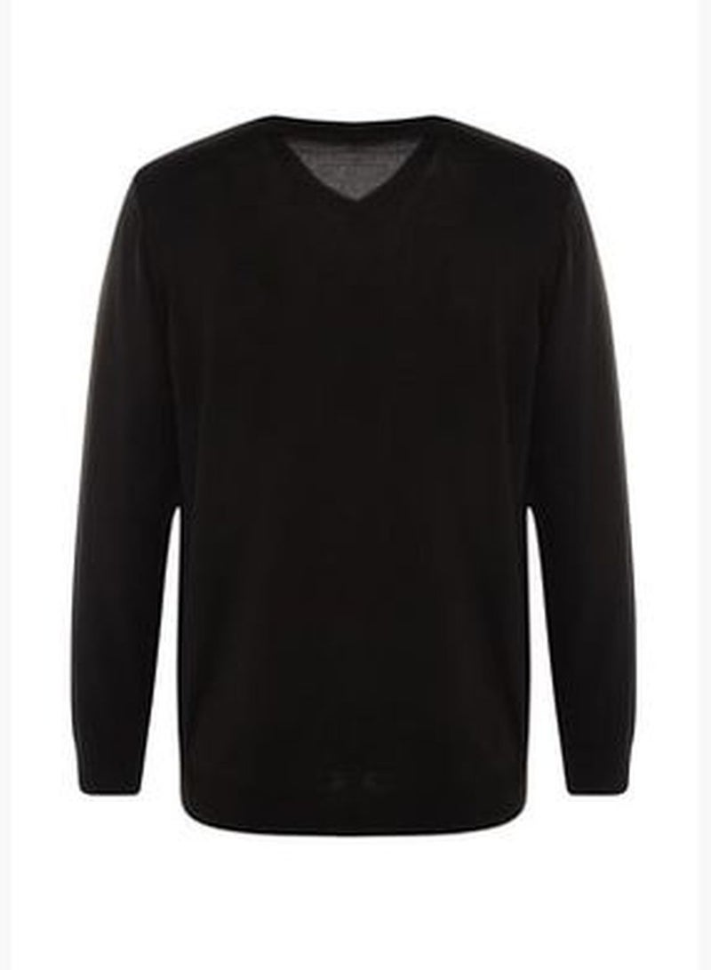 Black Men's Slim Fit V-Neck Basic Sweater TMNAW21KZ0757