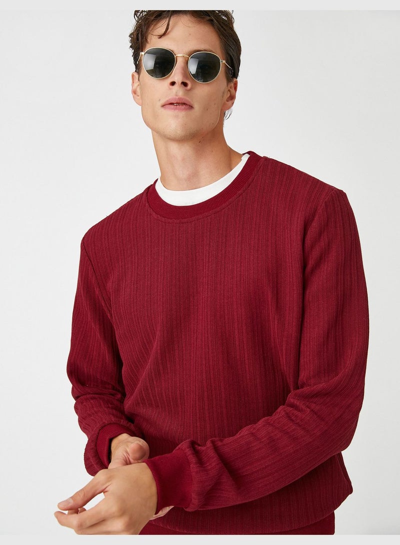 Basic Tissued Sweater Crew Neck