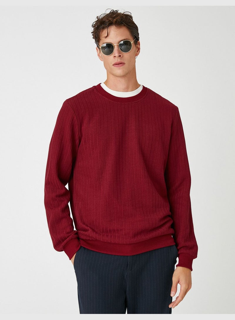 Basic Tissued Sweater Crew Neck