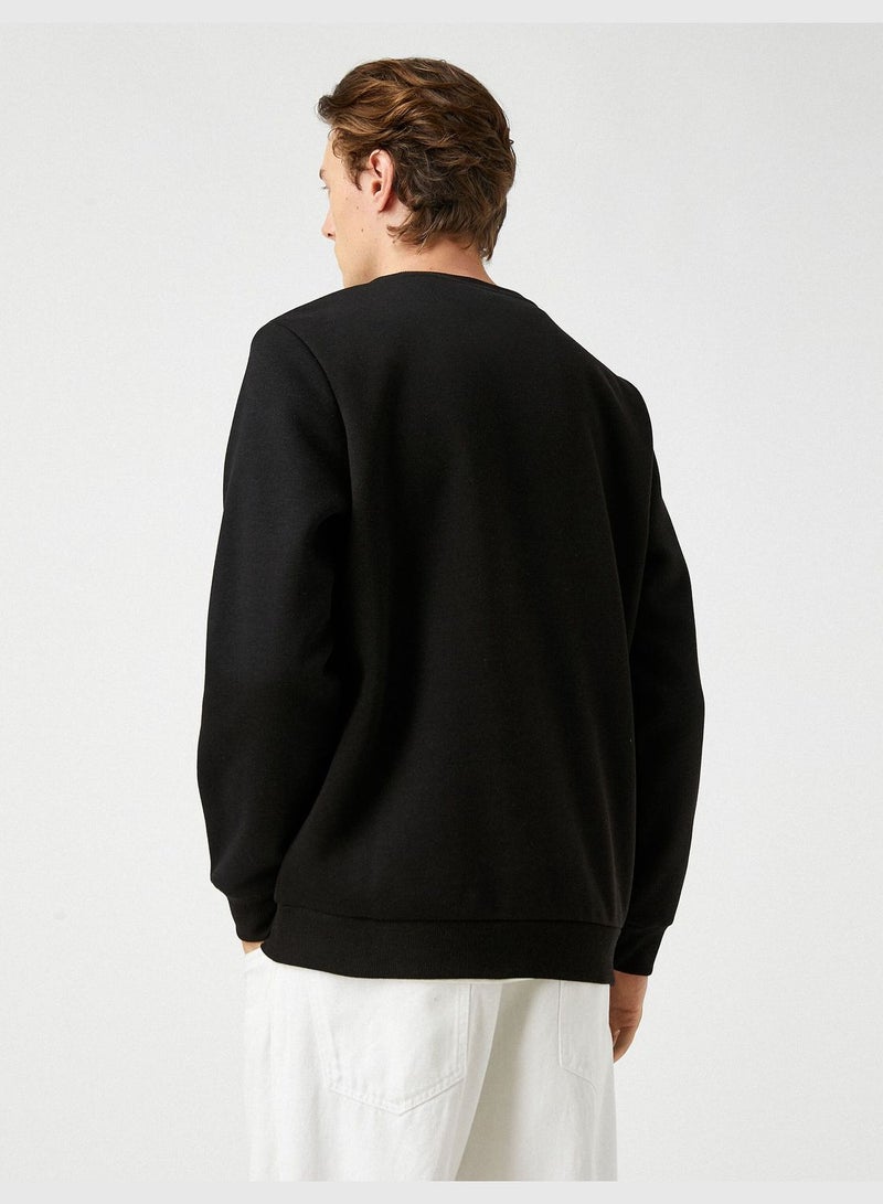 Skull Printed Sweatshirt