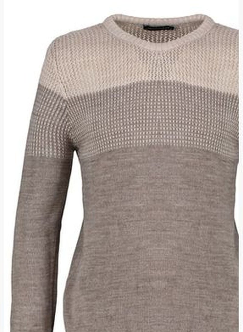 Beige Men's Slim Fit Crew Neck Blocky Sweater TMNAW21KZ0543