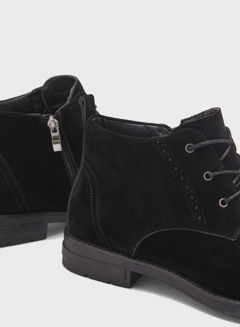 Casual Welted Chukka Boots