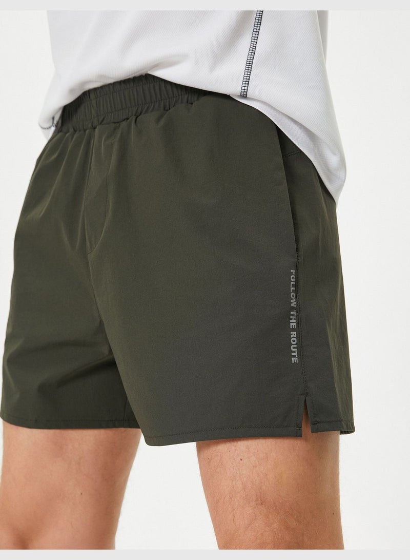 Slogan Printed Pocket Detail Drawstring Sport Shorts