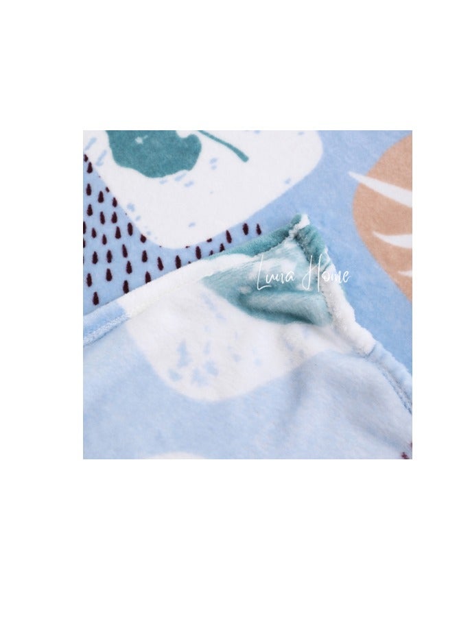 Fleece Blanket 200*230cm Super Soft Throw Blue Color with Lovely Leaf Design.