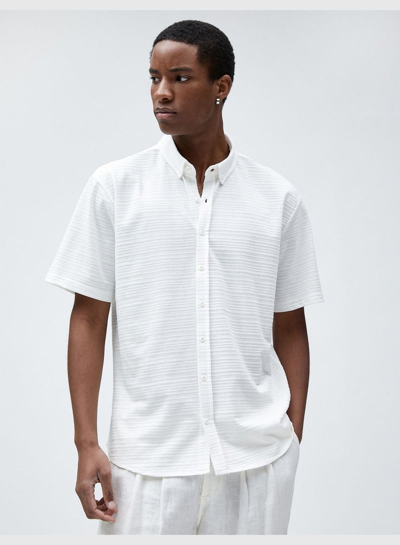 Basic Short Sleeve Shirt Tissued Classic Neck Buttoned