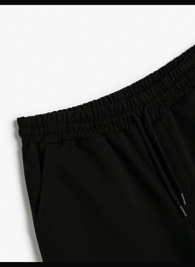 Drawstring Pocket Detail Basic Sport Shorts
