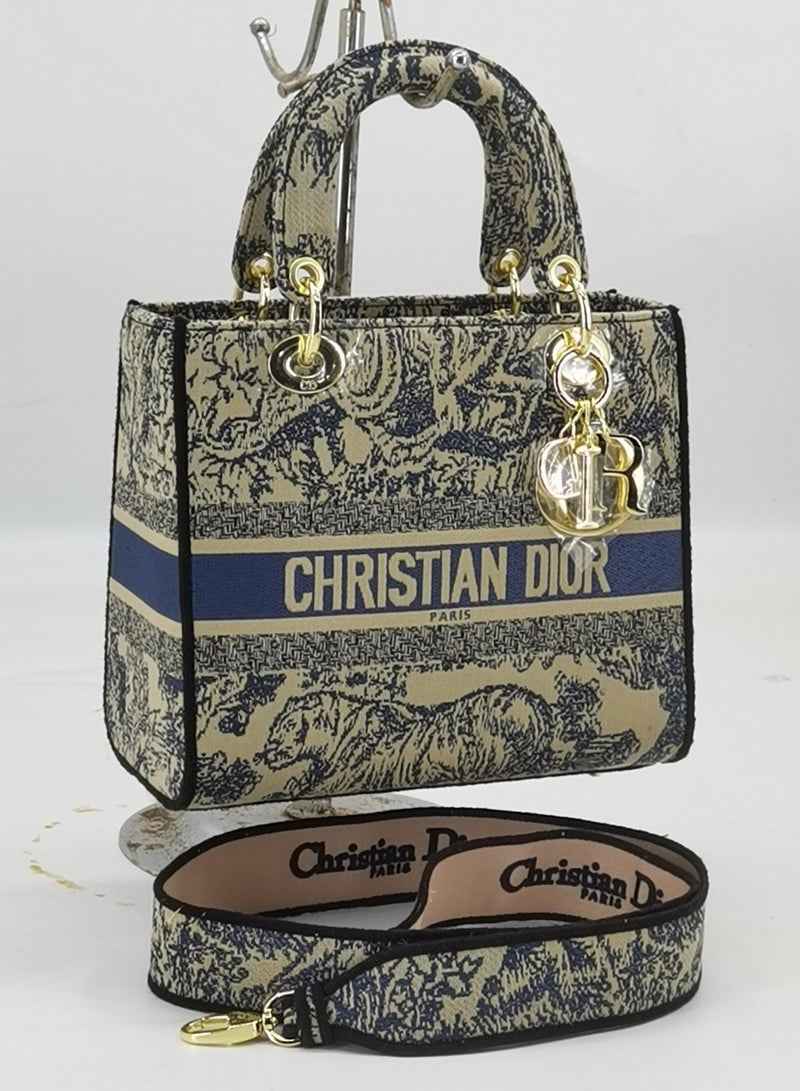 Light leather handbag from Christian Dior with a distinctive design, size 25cm