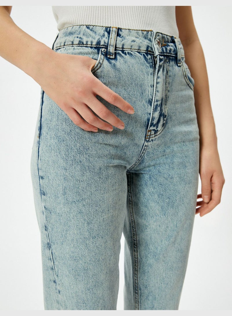 Crop Mom Jean