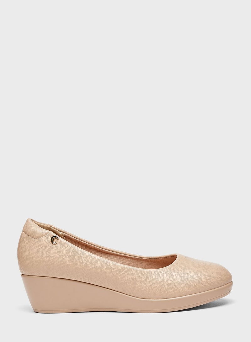 Casual Wedge Pumps