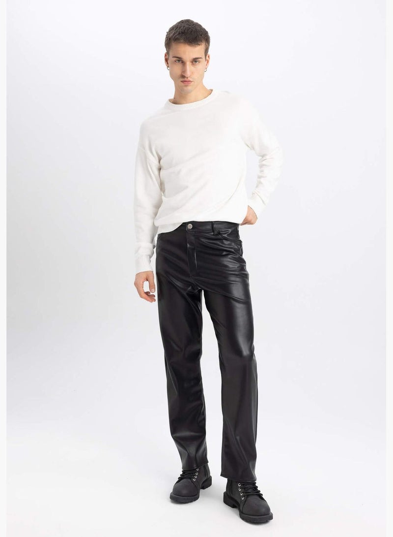 Man Baggy Woven Trousers