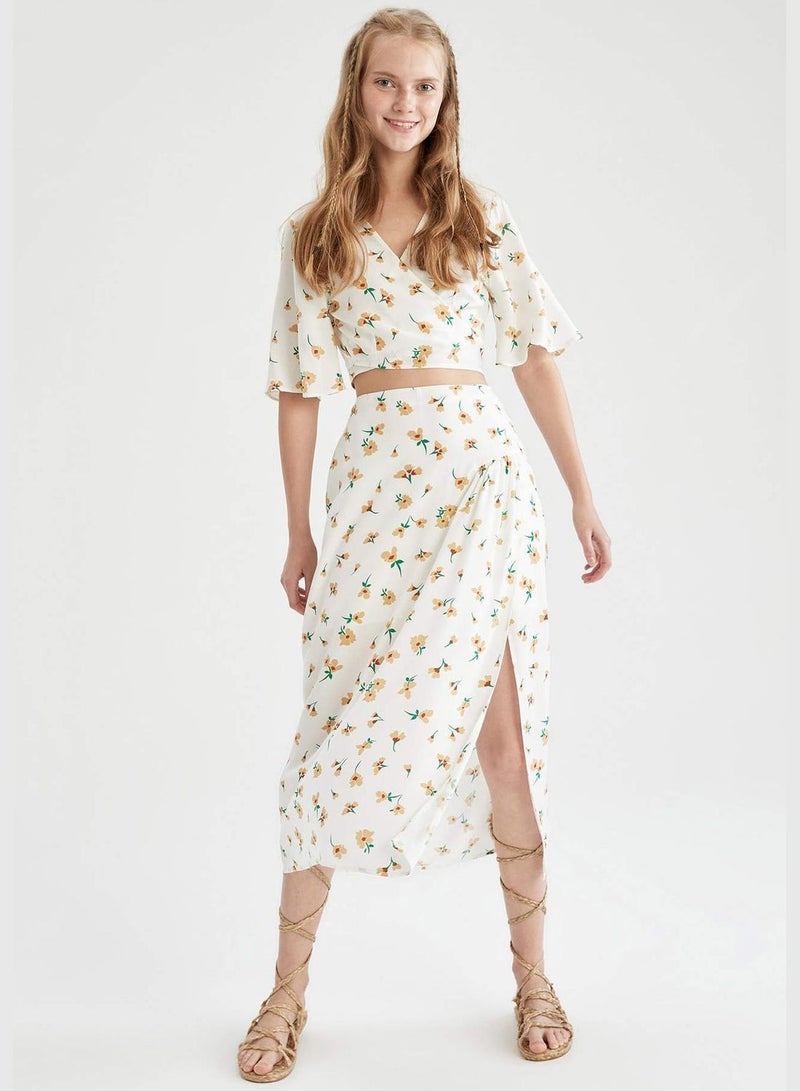 Regular Fit Floral Printed Side Split Skirt