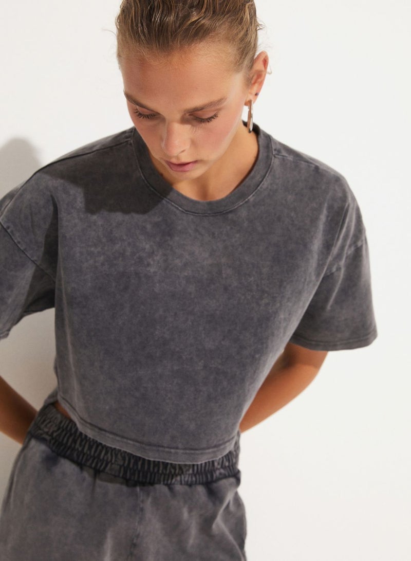 Crew Neck T-shirt And Short Set