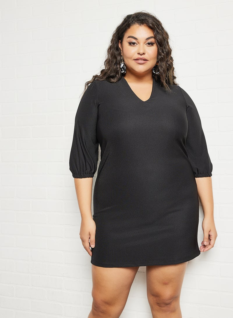 Plus Size V-Neck Dress Black