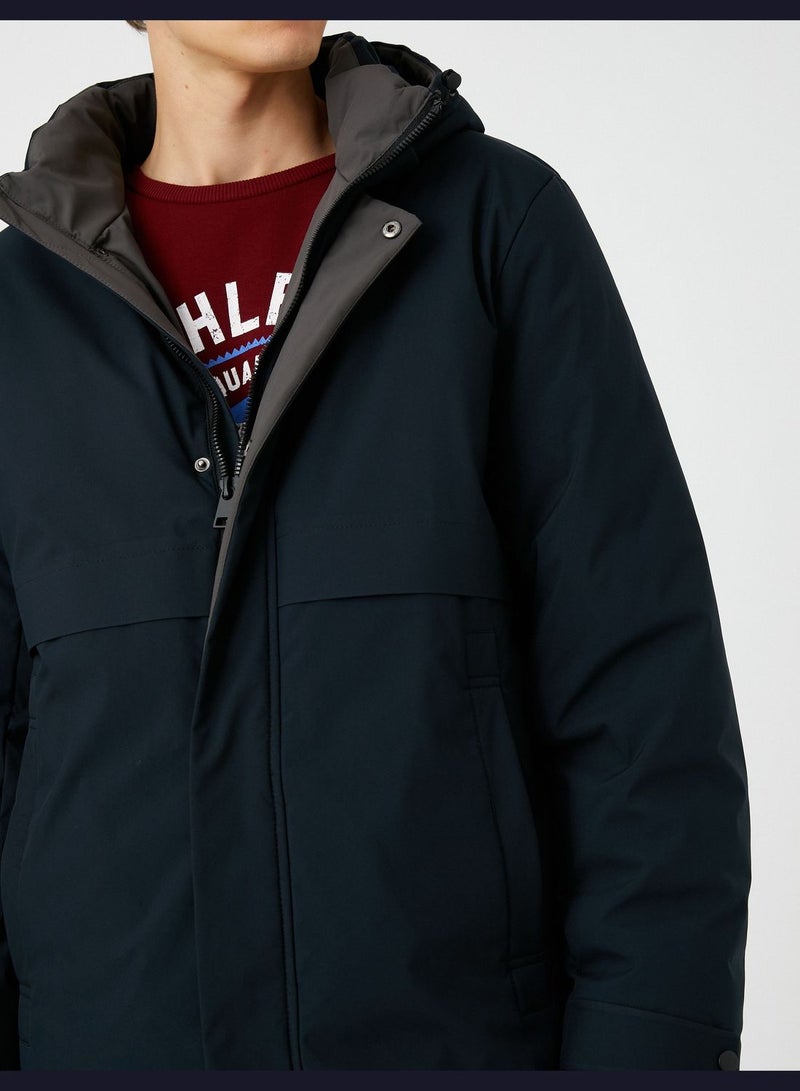 Hooded 2 Pocket Detail Snap Buttoned Zipper Anorak