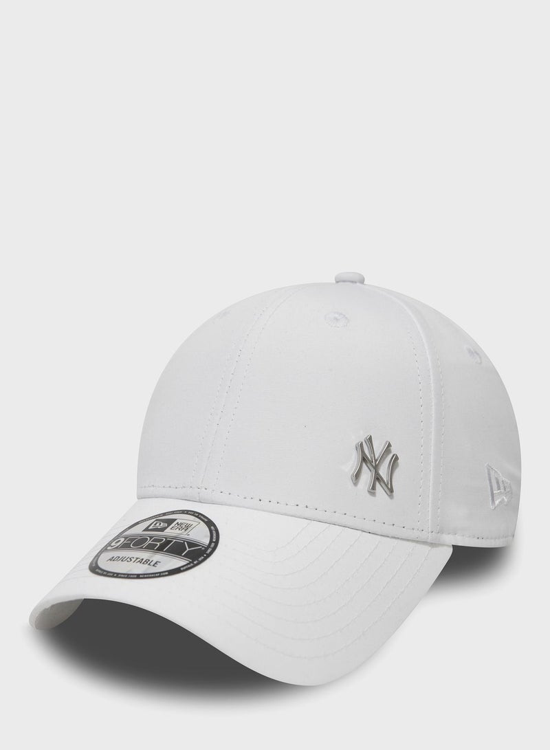9Forty New York Yankees Logo Cap