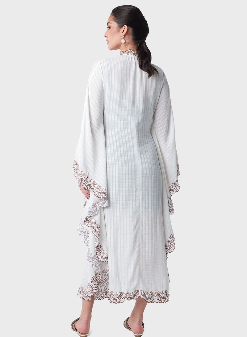 Contrast Embroidered Kaftan