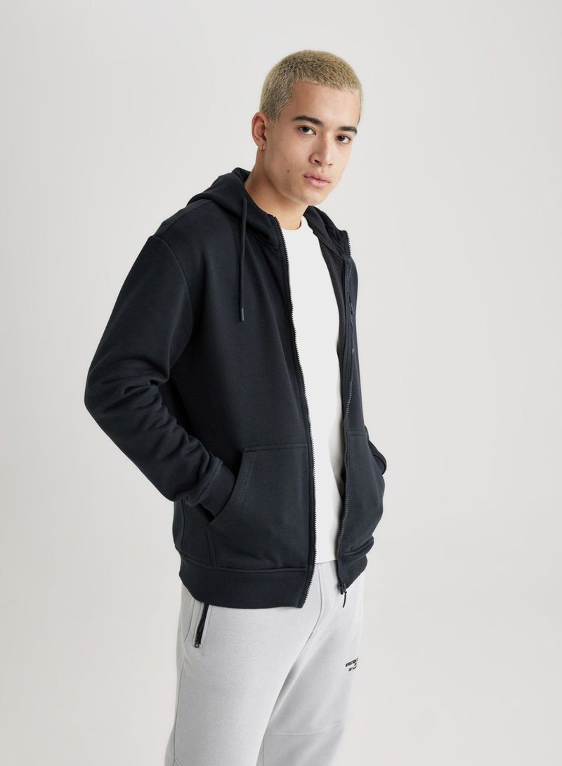 Man Regular Fit Sweatshirt