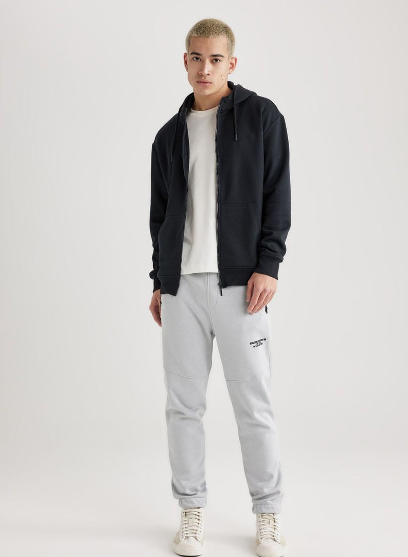 Man Regular Fit Sweatshirt